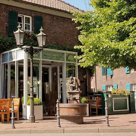 Wellings Romantik Hotel Zur Linde 뫼르스 외부 사진