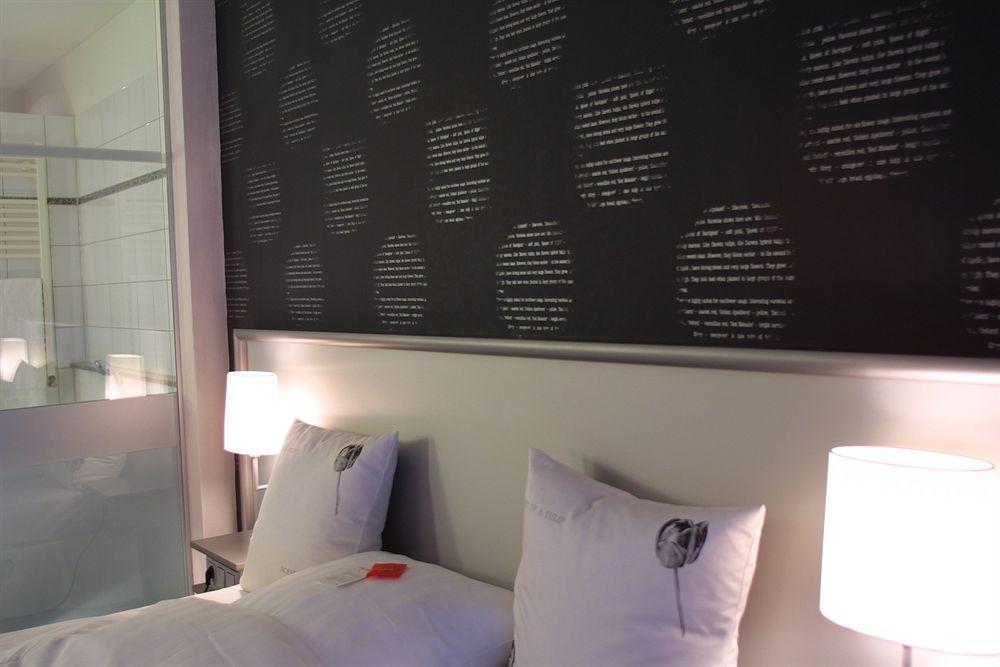 Wellings Romantik Hotel Zur Linde 뫼르스 외부 사진