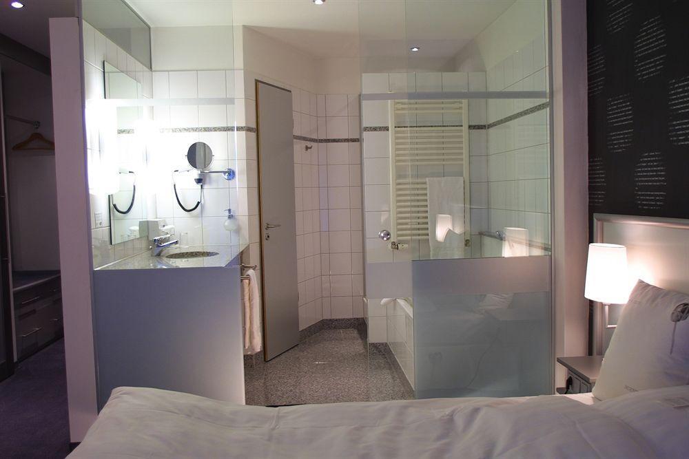 Wellings Romantik Hotel Zur Linde 뫼르스 외부 사진
