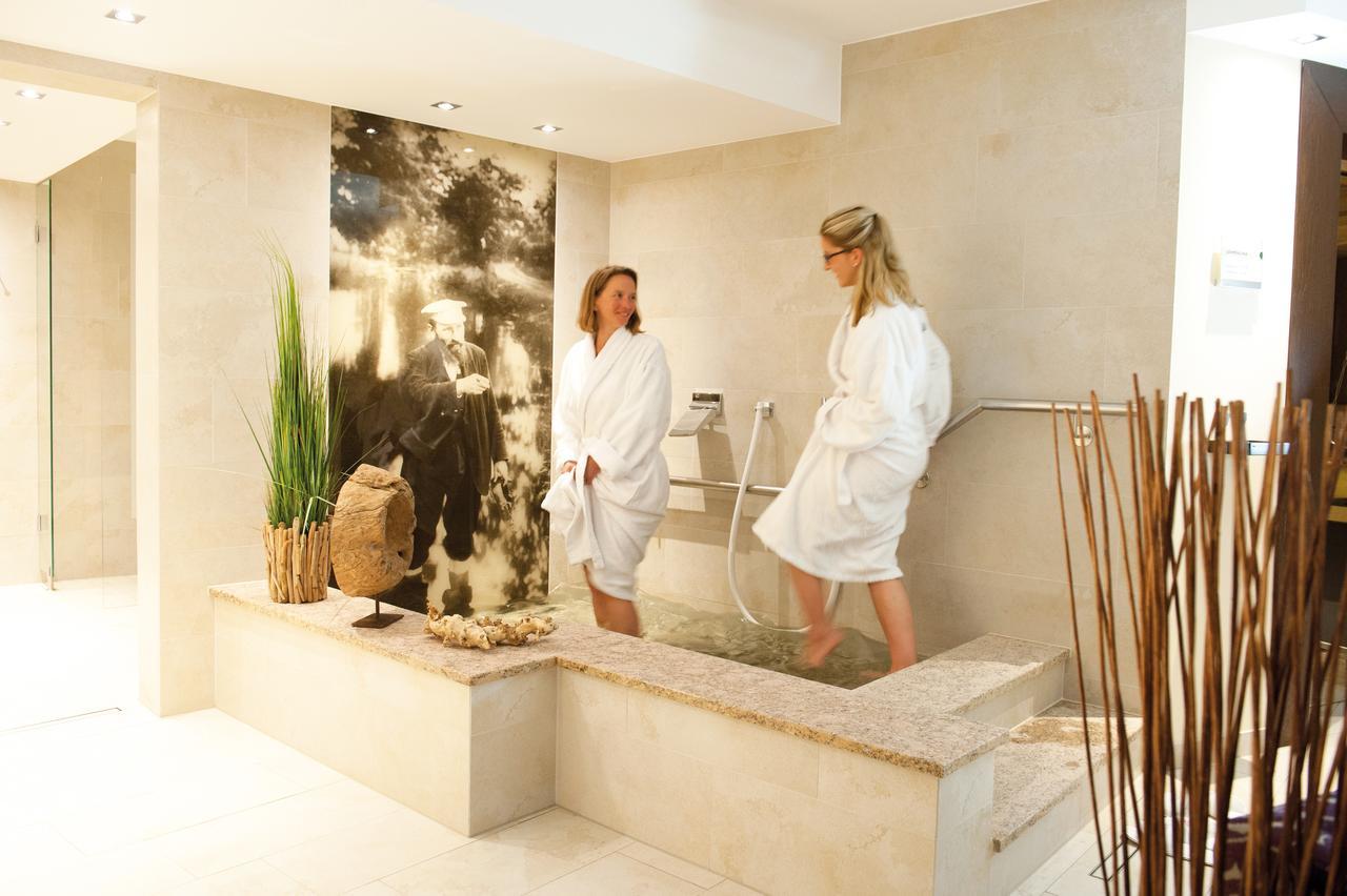 Wellings Romantik Hotel Zur Linde 뫼르스 외부 사진